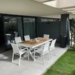 Oasis 325 Cronos Homes Hotel