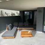 Oasis 325 Cronos Homes Ξενοδοχείο Εστεπόνα